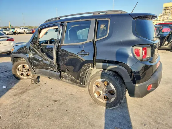 ZACCJAAB5HPF67004 2017 JEEP RENEGADE - Image 2