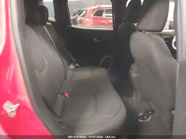 ZACCJAAB5HPF69240 2017 JEEP RENEGADE - Image 8