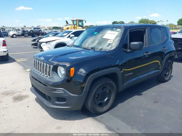 ZACCJAAB6HPE79157 2017 JEEP RENEGADE - Image 2
