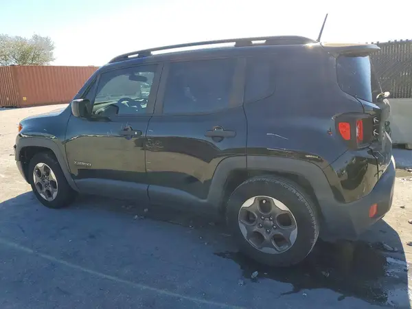ZACCJAAB6HPF46257 2017 JEEP RENEGADE - Image 2