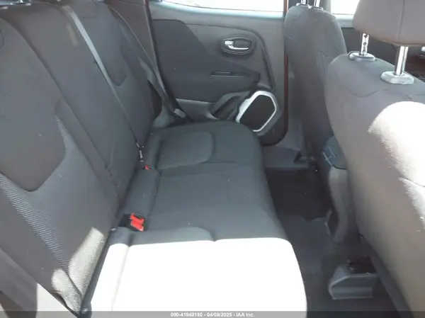 ZACCJAAB6JPG96519 2018 JEEP RENEGADE - Image 8
