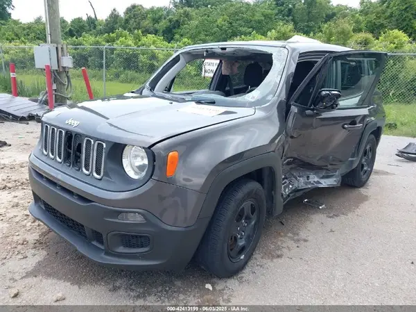 ZACCJAAB7JPG95203 2018 JEEP RENEGADE - Image 2