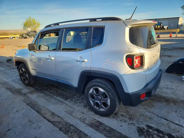 ZACCJAAB8HPF59284 2017 JEEP RENEGADE - Image 2