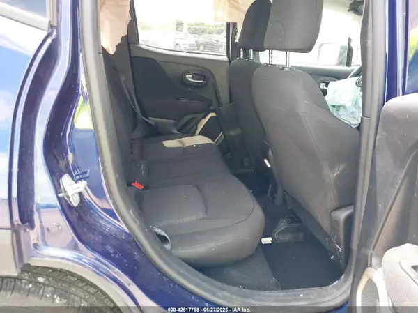 ZACCJAAB8HPG05180 2017 JEEP RENEGADE - Image 8