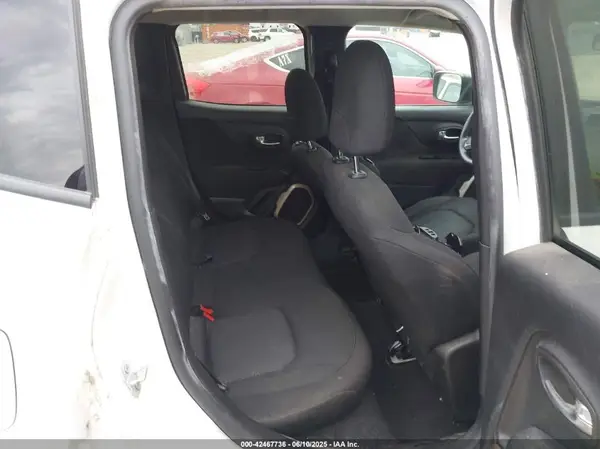 ZACCJAAB9HPF74358 2017 JEEP RENEGADE - Image 8