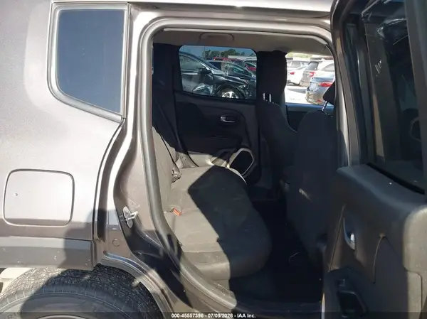 ZACCJAAB9HPF75378 2017 JEEP RENEGADE - Image 8