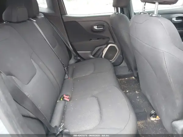 ZACCJAAB9HPF86929 2017 JEEP RENEGADE - Image 8