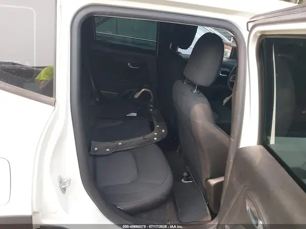 ZACCJAAB9HPF94495 2017 JEEP RENEGADE - Image 8