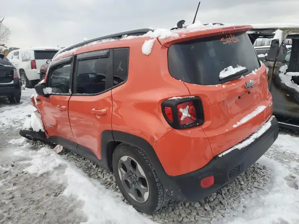 ZACCJAABXHPF30949 2017 JEEP RENEGADE - Image 2
