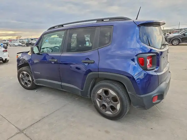 ZACCJAABXHPF55091 2017 JEEP RENEGADE - Image 2