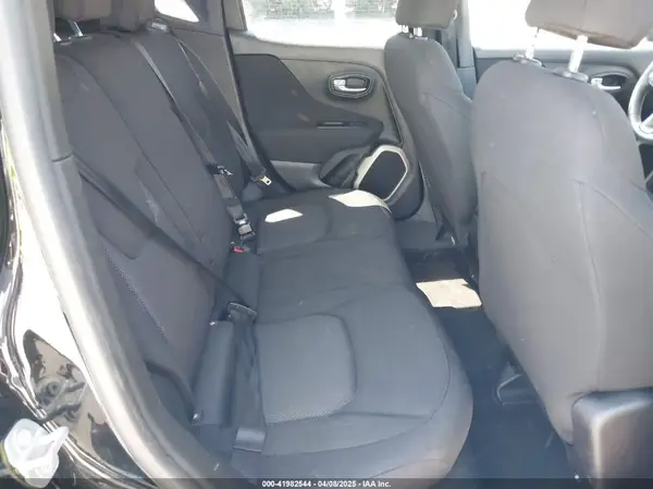 ZACCJAABXHPF58539 2017 JEEP RENEGADE - Image 8