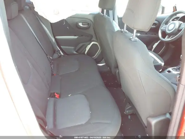 ZACCJAAH1HPE94654 2017 JEEP RENEGADE - Image 8