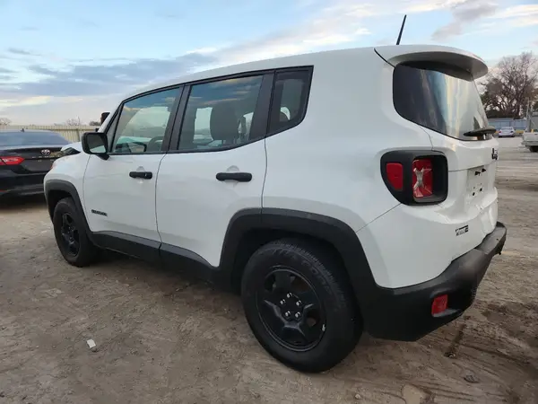 ZACCJAAH2HPG17894 2017 JEEP RENEGADE - Image 2