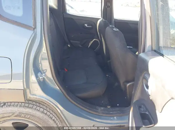 ZACCJAAHXHPE99190 2017 JEEP RENEGADE - Image 8