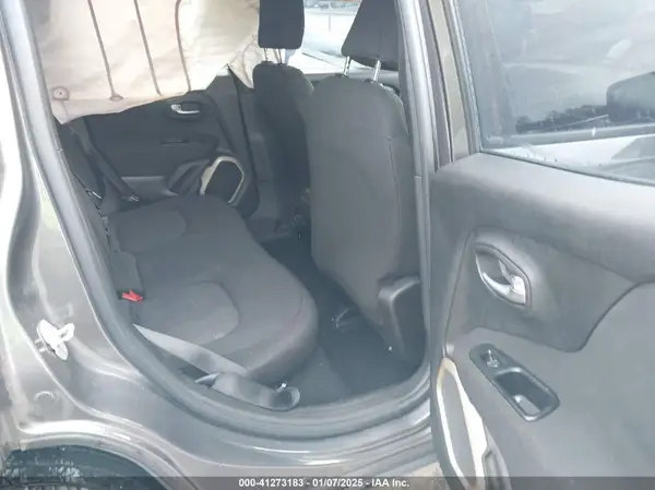 ZACCJAAT0GPC71492 2016 JEEP RENEGADE - Image 8