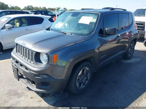 ZACCJAAT0GPC73355 2016 JEEP RENEGADE - Image 2