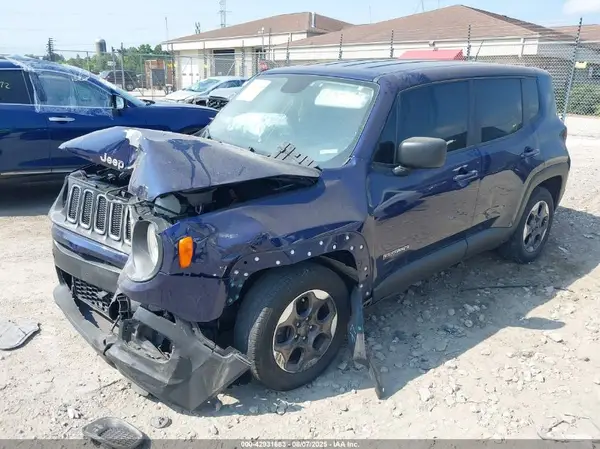 ZACCJAAT0GPC74053 2016 JEEP RENEGADE - Image 2