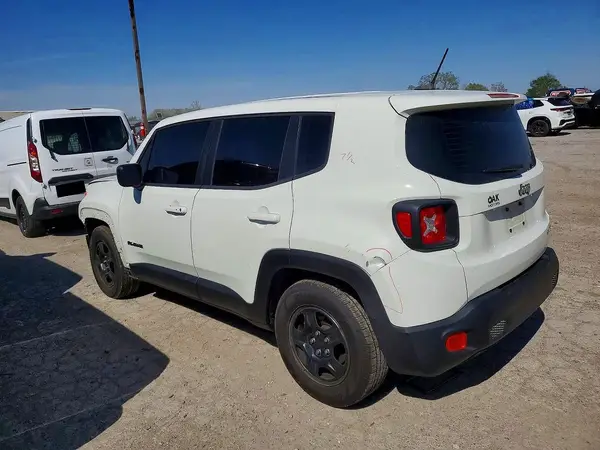 ZACCJAAT0GPC84484 2016 JEEP RENEGADE - Image 2