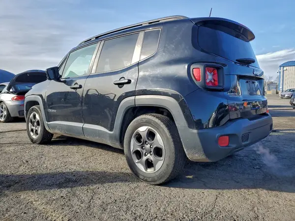 ZACCJAAT0GPE28289 2016 JEEP RENEGADE - Image 2