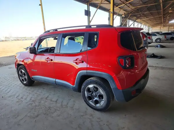 ZACCJAAT0GPE37722 2016 JEEP RENEGADE - Image 2