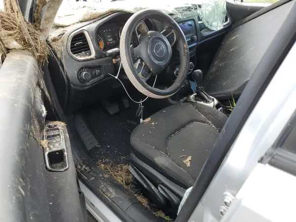 ZACCJAAT1GPE02722 2016 JEEP RENEGADE - Image 8