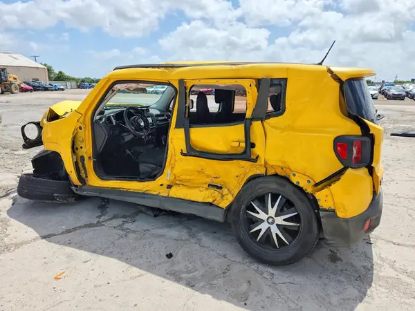 ZACCJAAT2GPC73728 2016 JEEP RENEGADE - Image 2