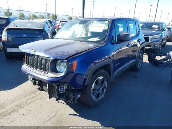 ZACCJAAT2GPD12754 2016 JEEP RENEGADE - Image 2