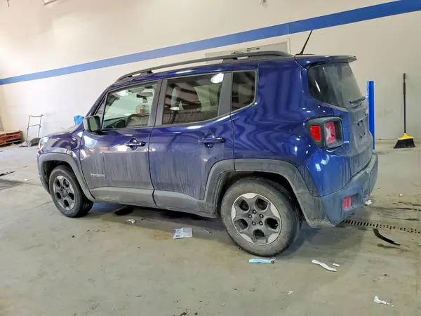 ZACCJAAT2GPD60688 2016 JEEP RENEGADE - Image 2