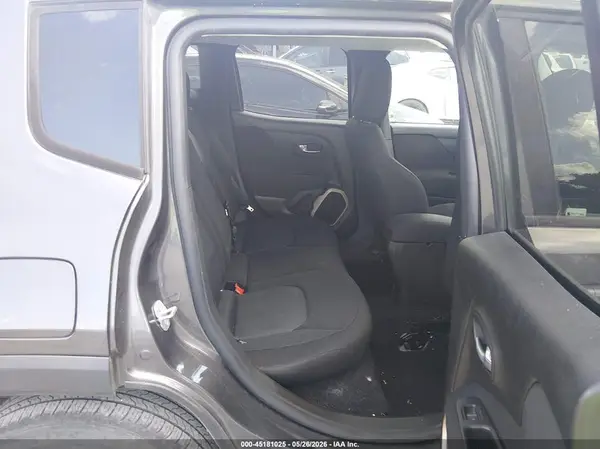 ZACCJAAT2GPD73196 2016 JEEP RENEGADE - Image 8
