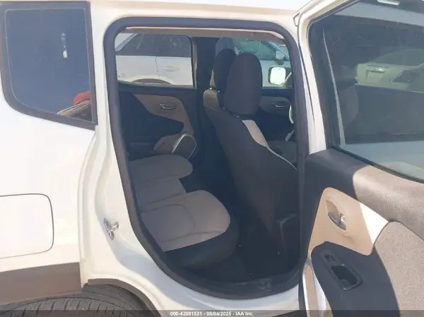 ZACCJAAT2GPD98065 2016 JEEP RENEGADE - Image 8