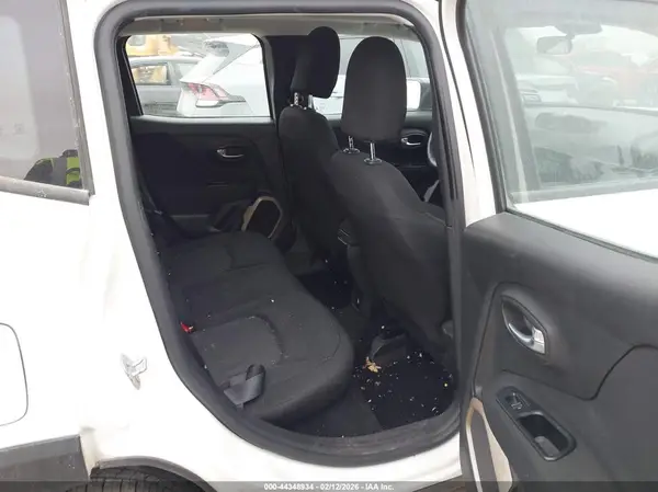 ZACCJAAT3GPC87749 2016 JEEP RENEGADE - Image 8