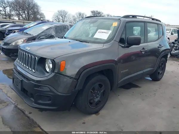 ZACCJAAT3GPC88139 2016 JEEP RENEGADE - Image 2