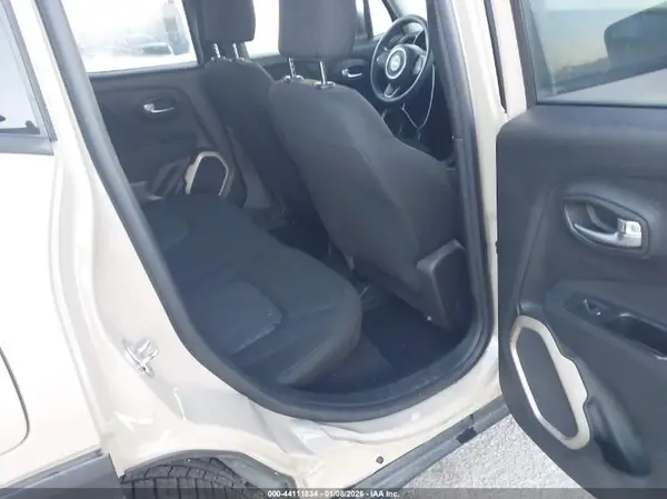ZACCJAAT3GPC95866 2016 JEEP RENEGADE - Image 8