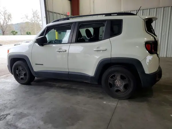 ZACCJAAT3GPD09183 2016 JEEP RENEGADE - Image 2