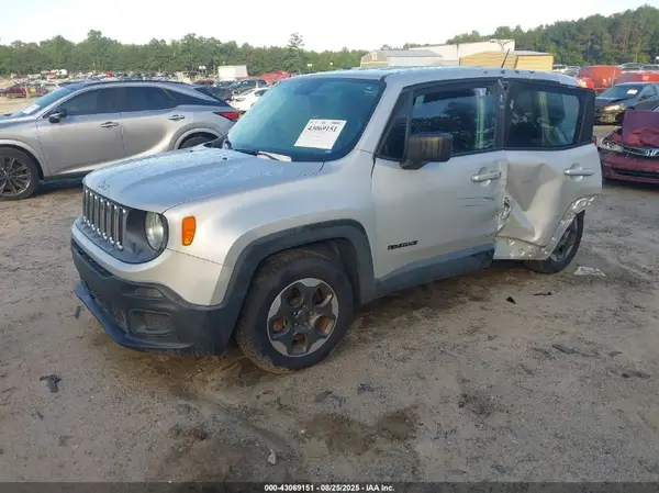 ZACCJAAT3GPD12360 2016 JEEP RENEGADE - Image 2