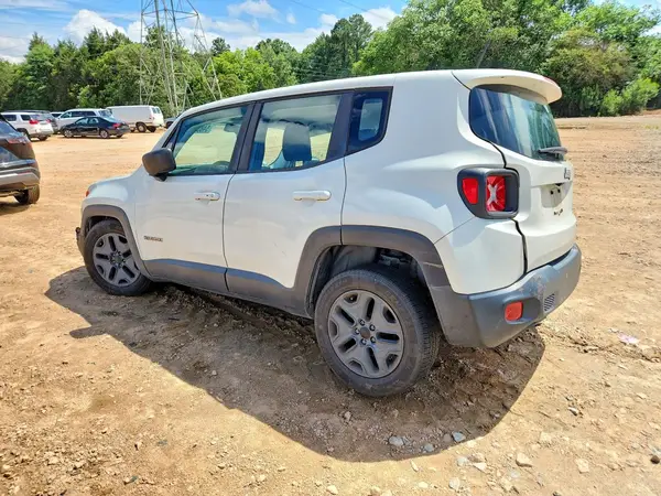 ZACCJAAT3GPD42491 2016 JEEP RENEGADE - Image 2