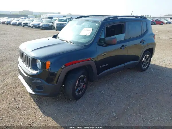 ZACCJAAT3GPE23474 2016 JEEP RENEGADE - Image 2