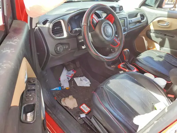 ZACCJAAT4GPC73696 2016 JEEP RENEGADE - Image 8