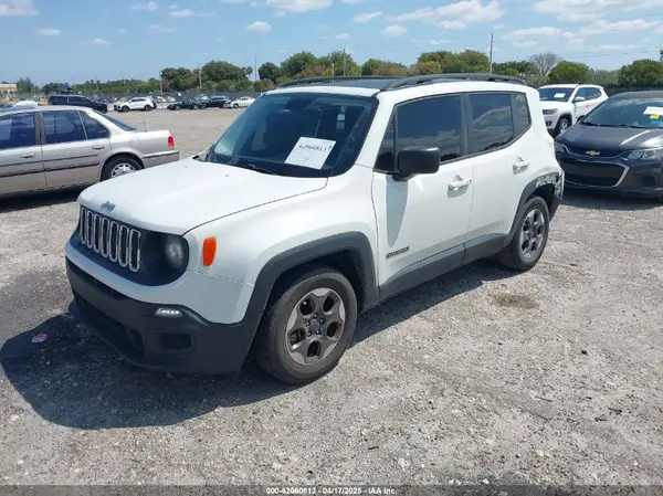 ZACCJAAT4GPD41852 2016 JEEP RENEGADE - Image 2