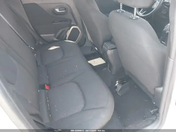 ZACCJAAT4GPD41852 2016 JEEP RENEGADE - Image 8