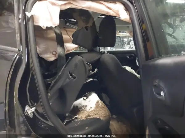 ZACCJAAT4GPD55380 2016 JEEP RENEGADE - Image 8