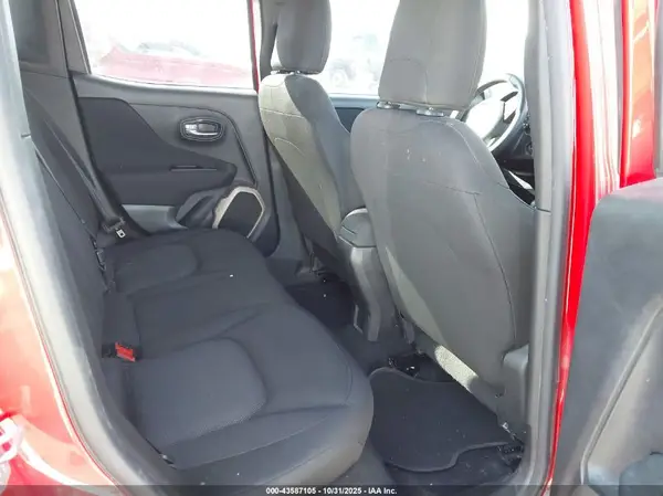 ZACCJAAT4GPD71305 2016 JEEP RENEGADE - Image 8