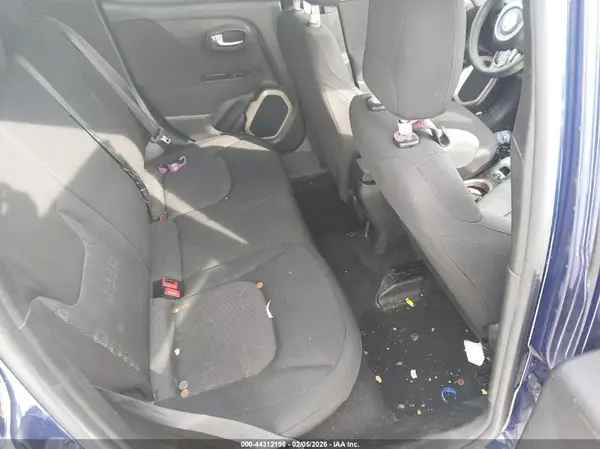 ZACCJAAT5GPC95898 2016 JEEP RENEGADE - Image 8
