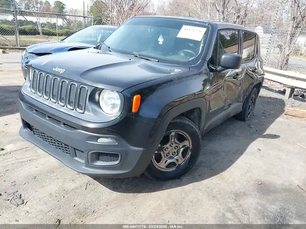 ZACCJAAT5GPC96131 2016 JEEP RENEGADE - Image 2