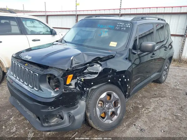 ZACCJAAT5GPD71586 2016 JEEP RENEGADE - Image 2