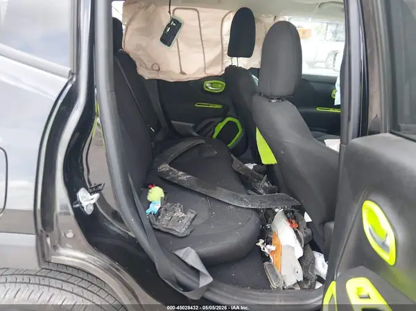 ZACCJAAT5GPD81518 2016 JEEP RENEGADE - Image 8
