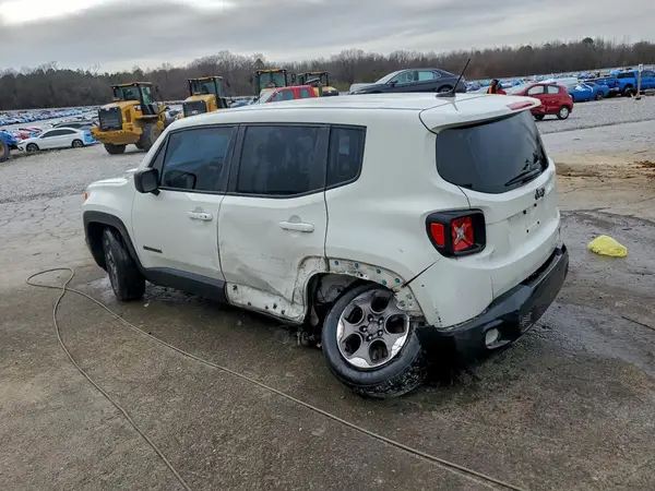 ZACCJAAT6GPD36622 2016 JEEP RENEGADE - Image 2