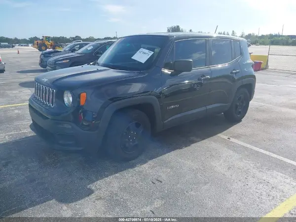ZACCJAAT6GPD68776 2016 JEEP RENEGADE - Image 2