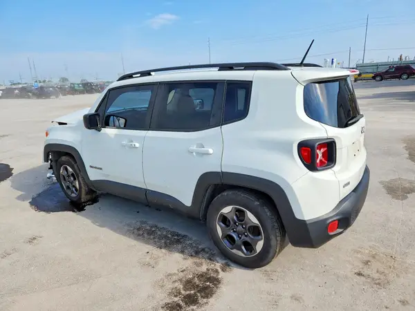 ZACCJAAT6GPD70401 2016 JEEP RENEGADE - Image 2