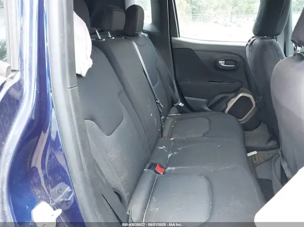 ZACCJAAT7GPD30232 2016 JEEP RENEGADE - Image 8